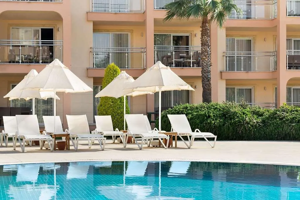 Wy Residences Kusadasi アイドゥン ホテル