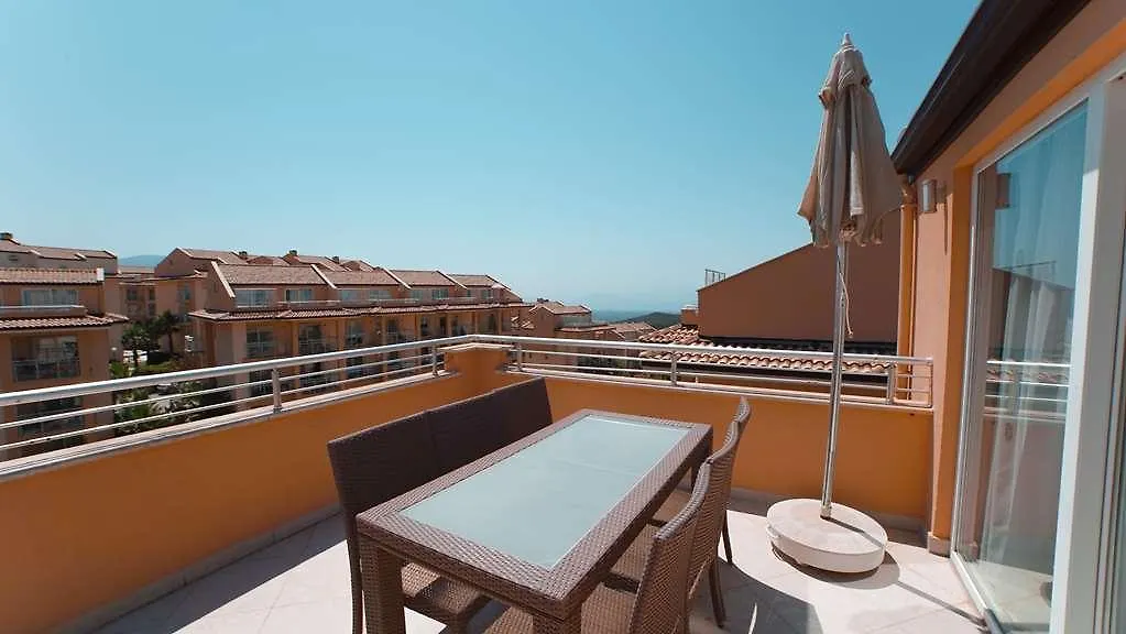 Wy Residences Kusadasi アイドゥン