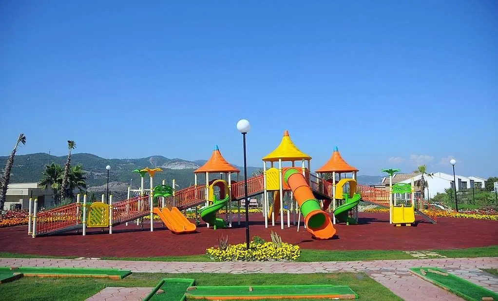 Wy Residences Kusadasi アイドゥン ホテル